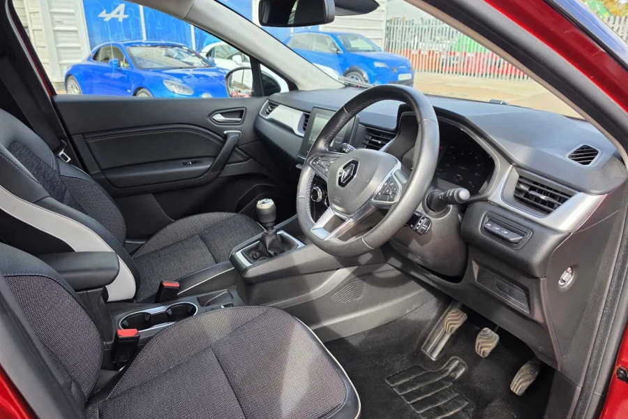 Vehicle Image - 3