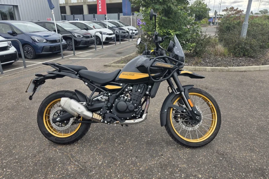 Vehicle Image - 1