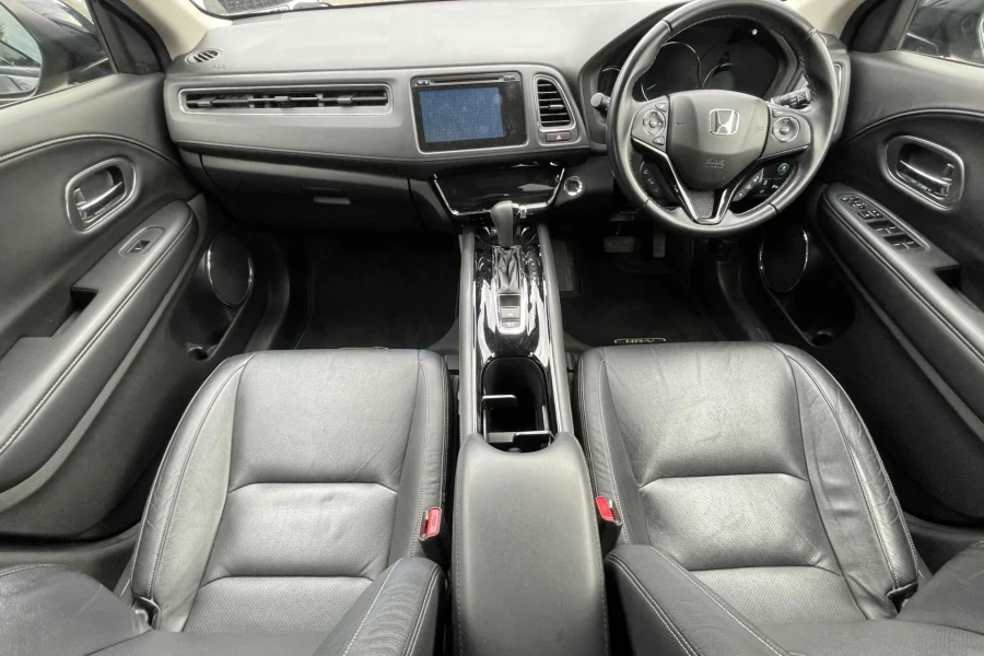 Vehicle Image - 3