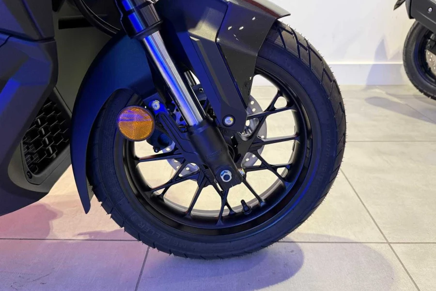 Vehicle Image - 3