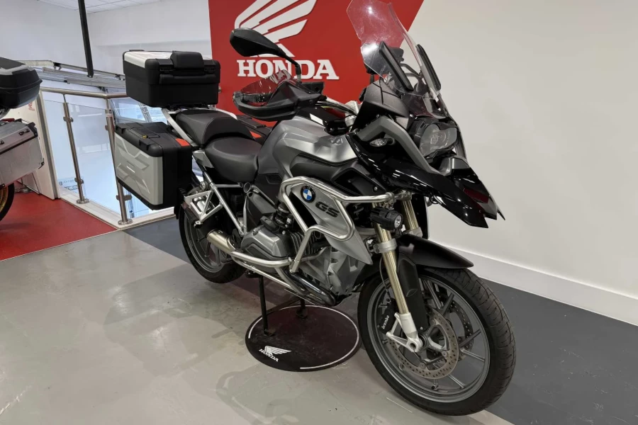 Vehicle Image - 1