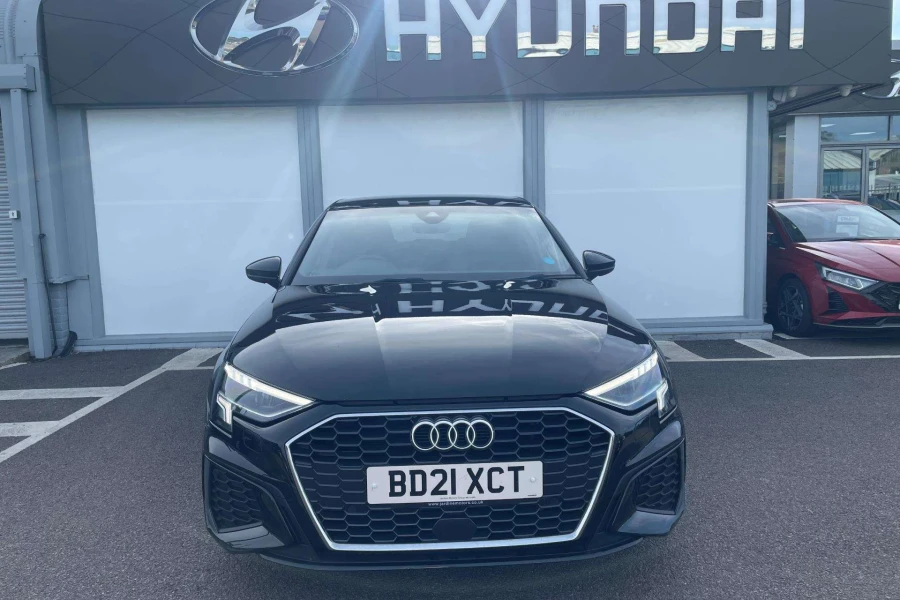 Vehicle Image - 3