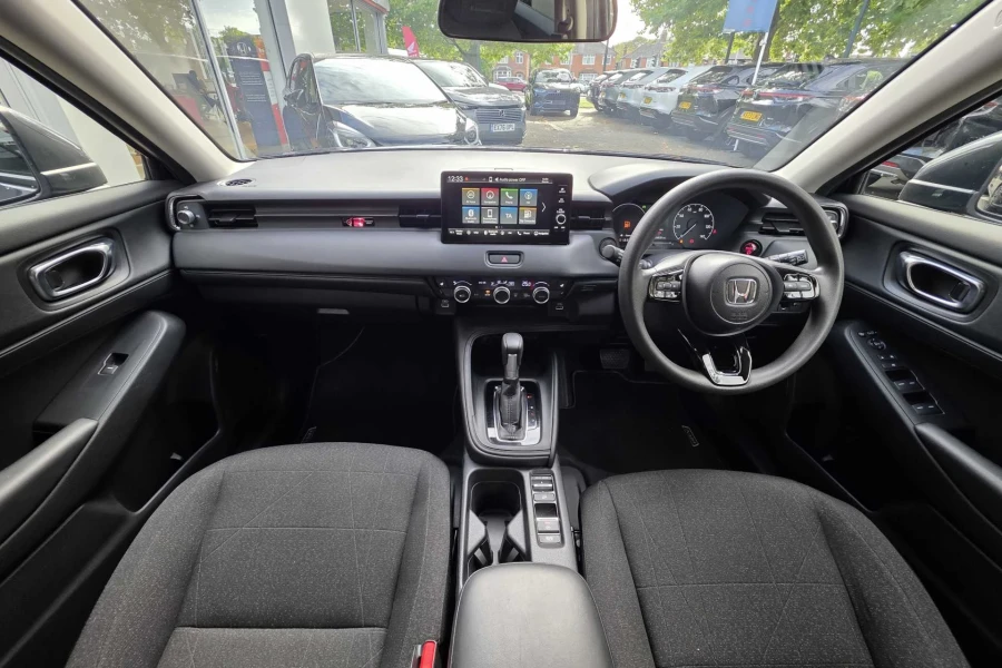 Vehicle Image - 3