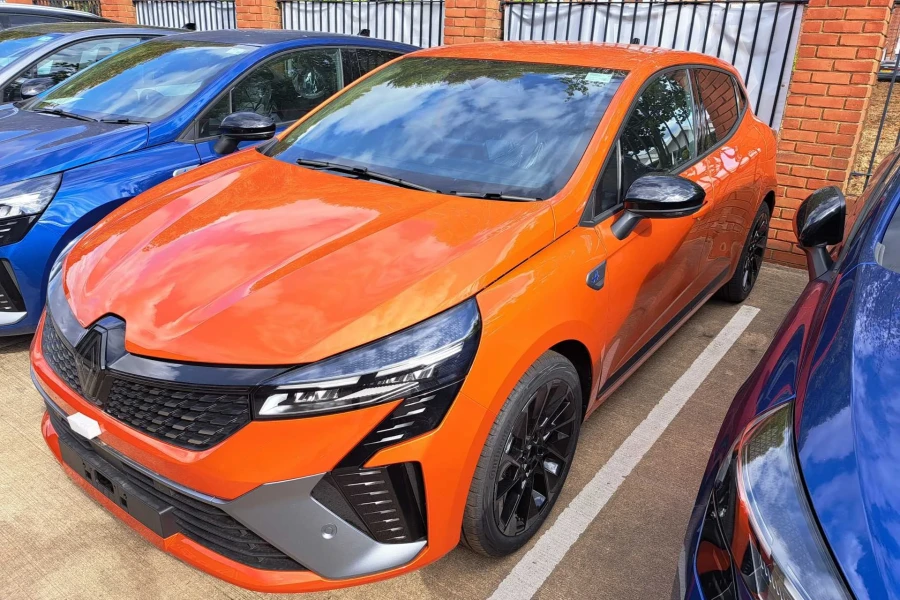 Vehicle Image - 3