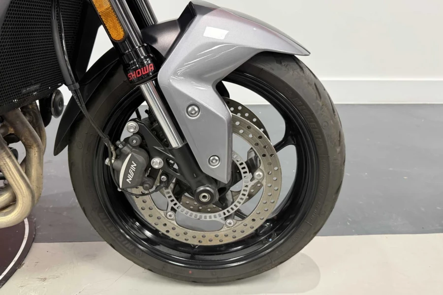 Vehicle Image - 3