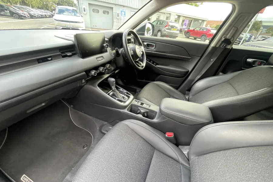 Vehicle Image - 1