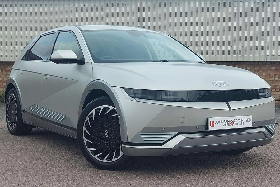 Vehicle Image - 0
