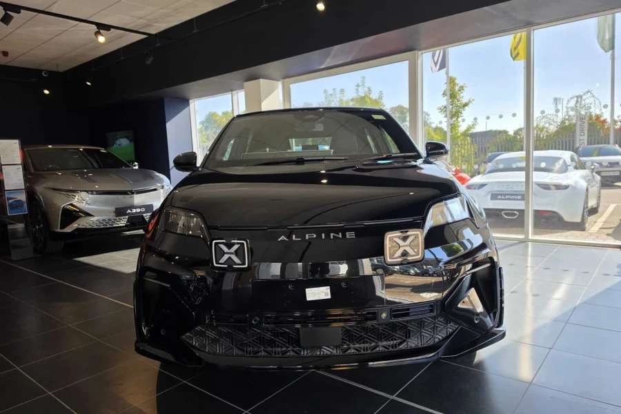 Vehicle Image - 1