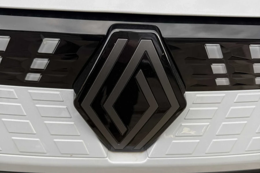 Vehicle Image - 3