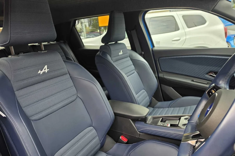 Vehicle Image - 3