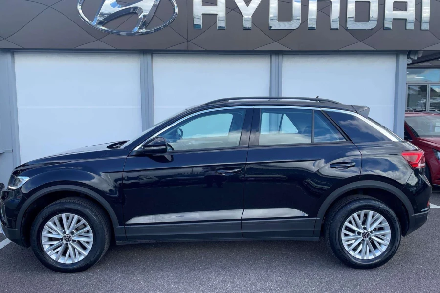 Vehicle Image - 2