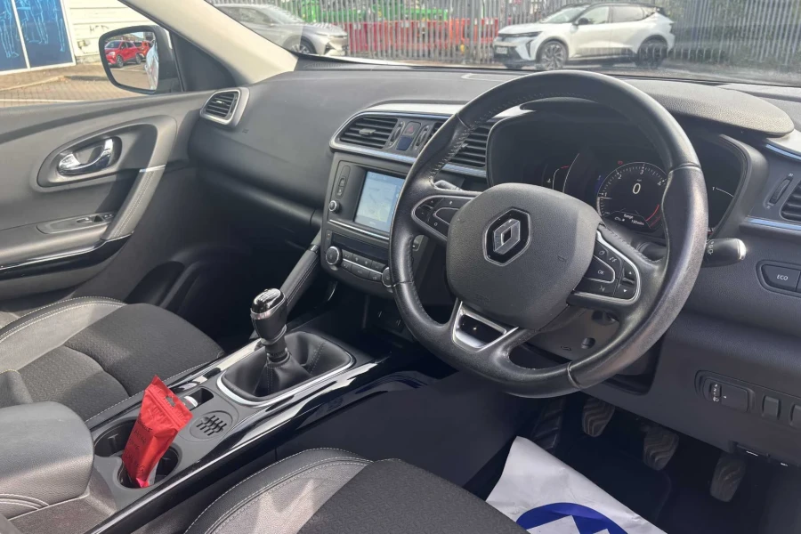 Vehicle Image - 3