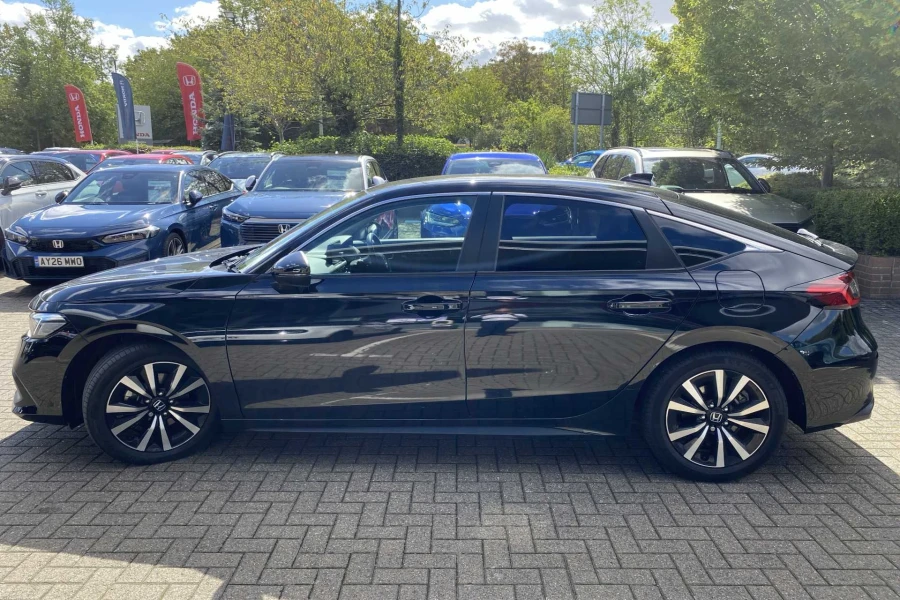 Vehicle Image - 3