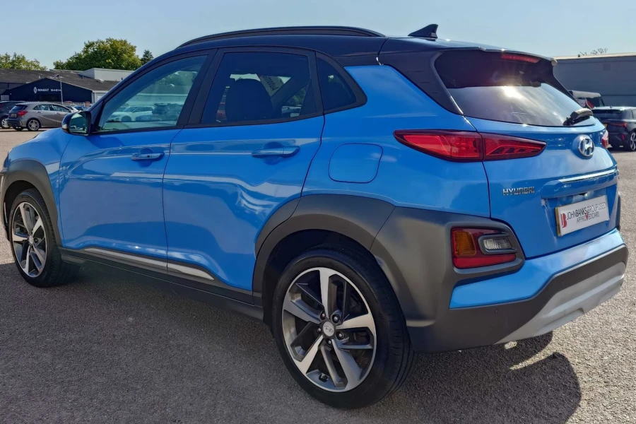 Vehicle Image - 2