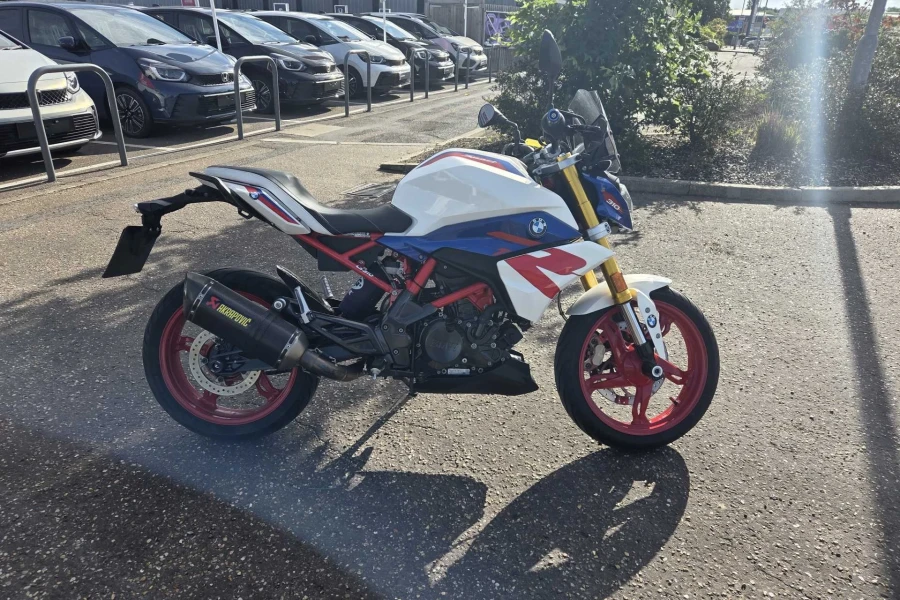 Vehicle Image - 1