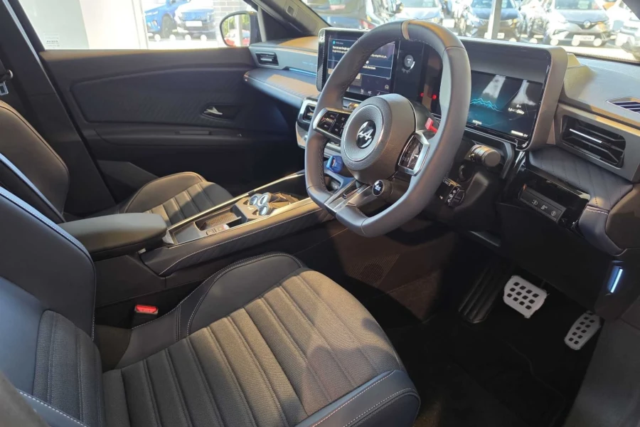 Vehicle Image - 3
