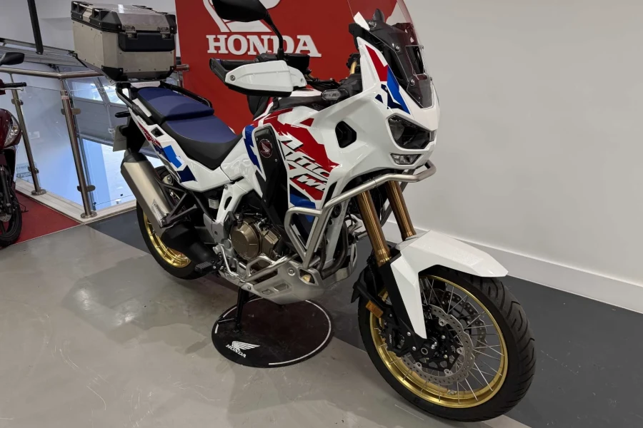 Vehicle Image - 2