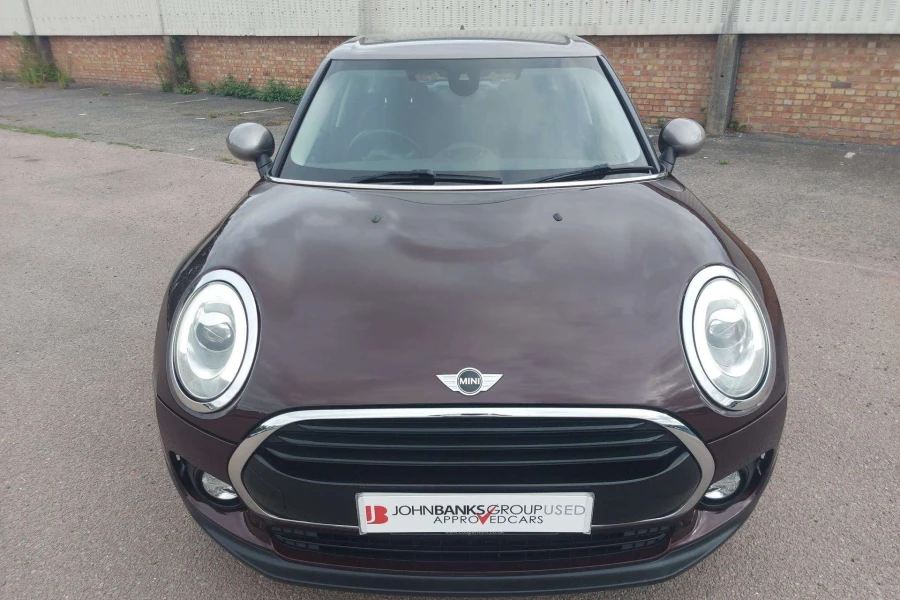 Vehicle Image - 1