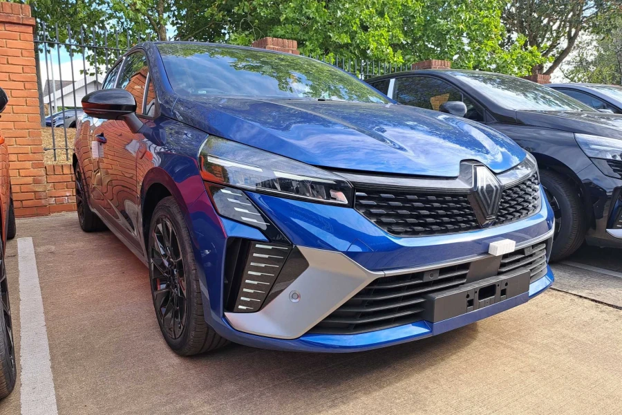 Vehicle Image - 1