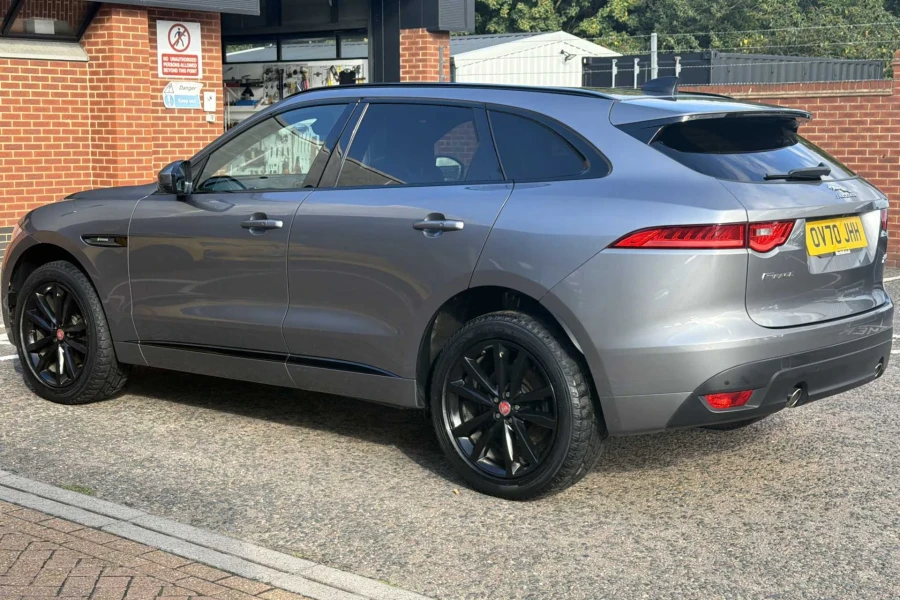 Vehicle Image - 2