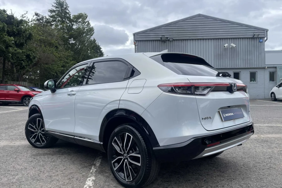 Vehicle Image - 2