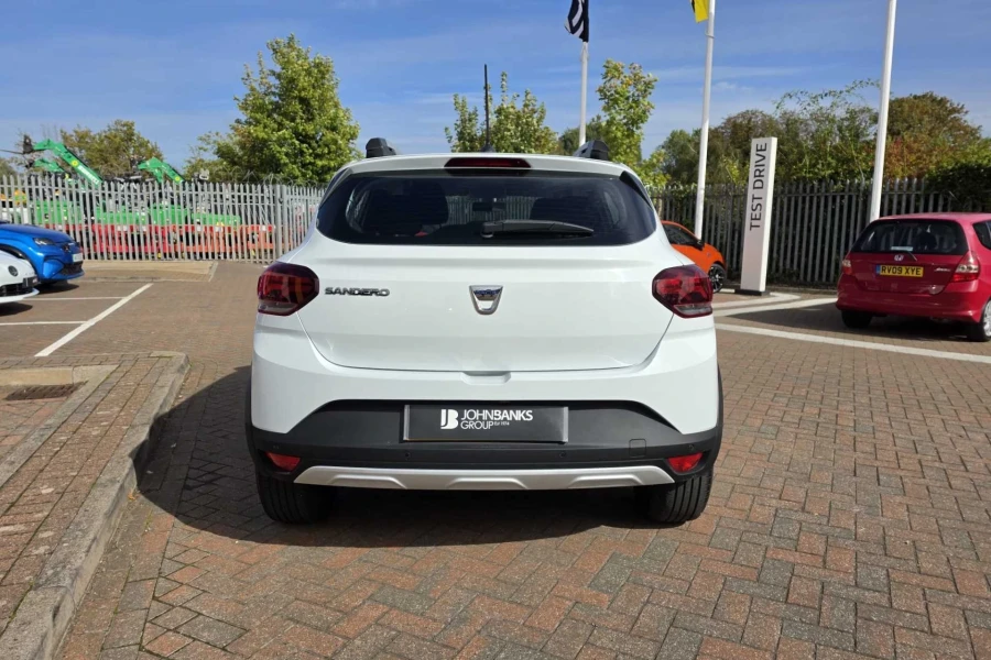 Vehicle Image - 2