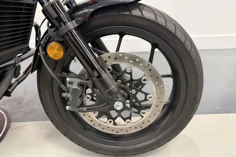 Vehicle Image - 3