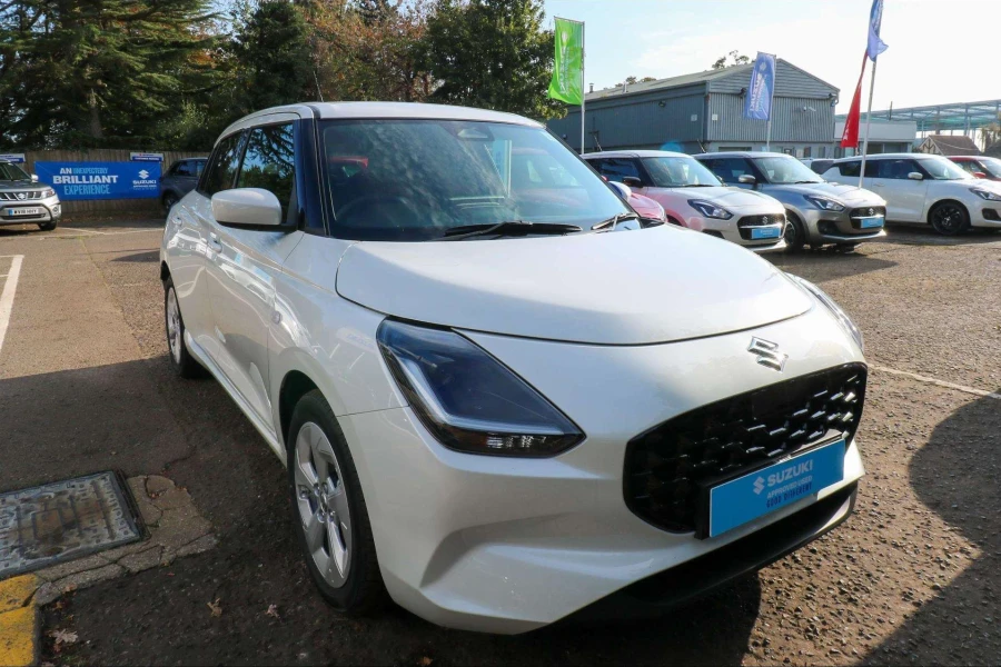 Vehicle Image - 0