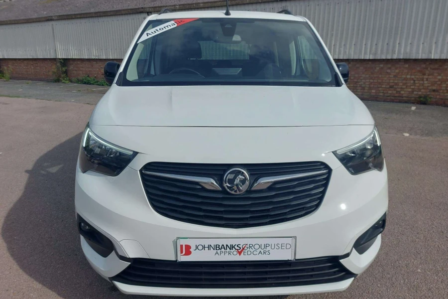 Vehicle Image - 1
