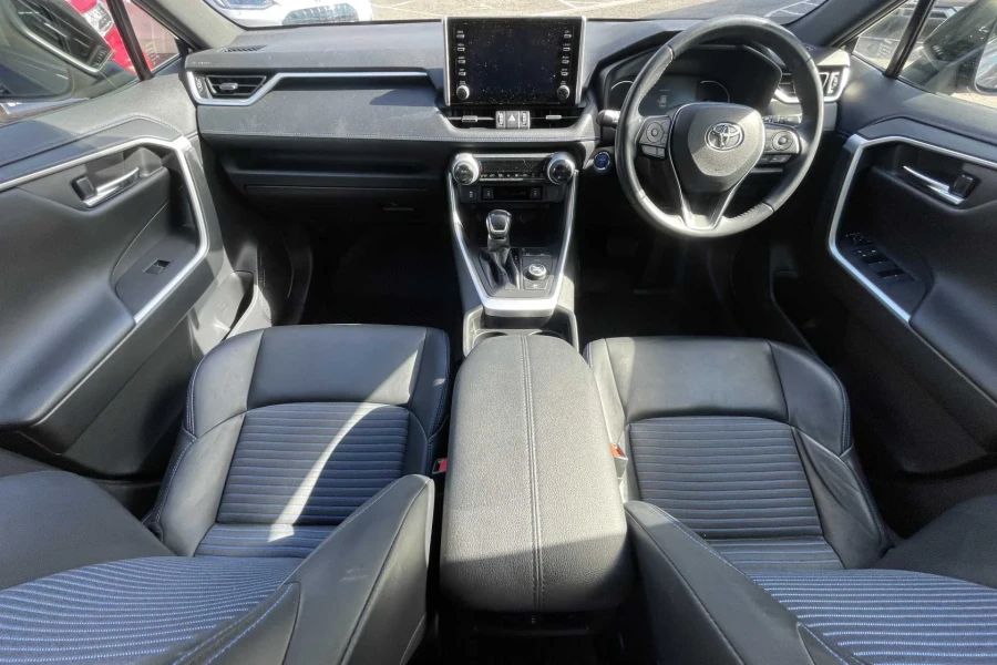 Vehicle Image - 3