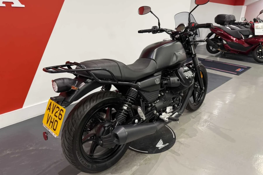 Vehicle Image - 2
