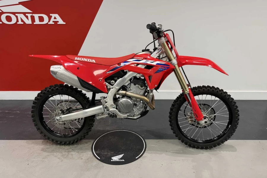 Vehicle Image - 0