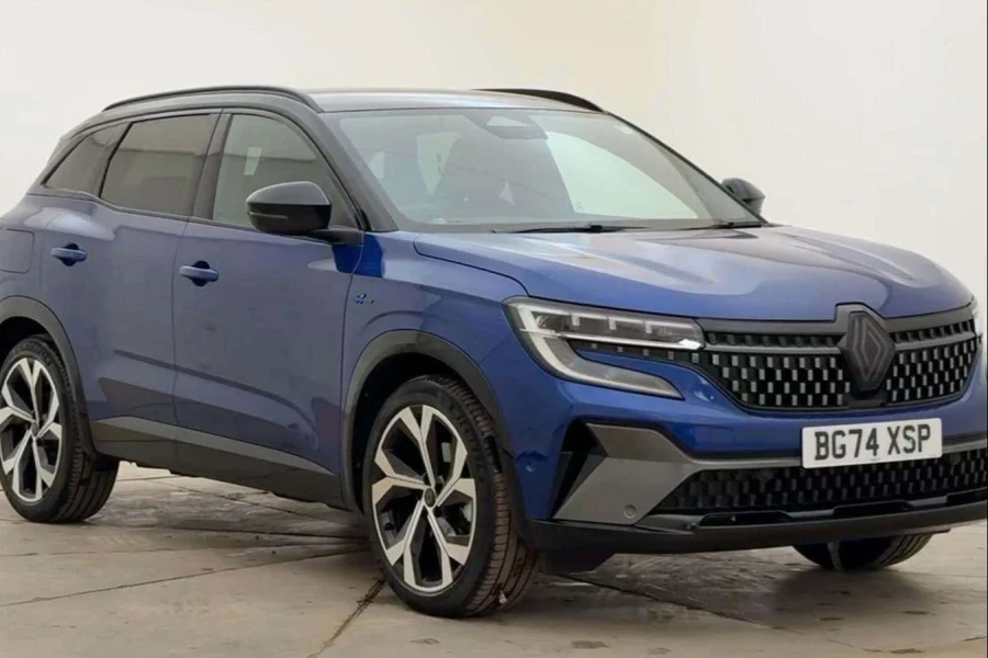 Vehicle Image - 0