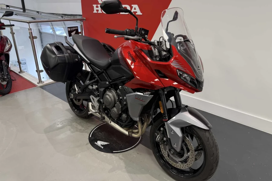 Vehicle Image - 1