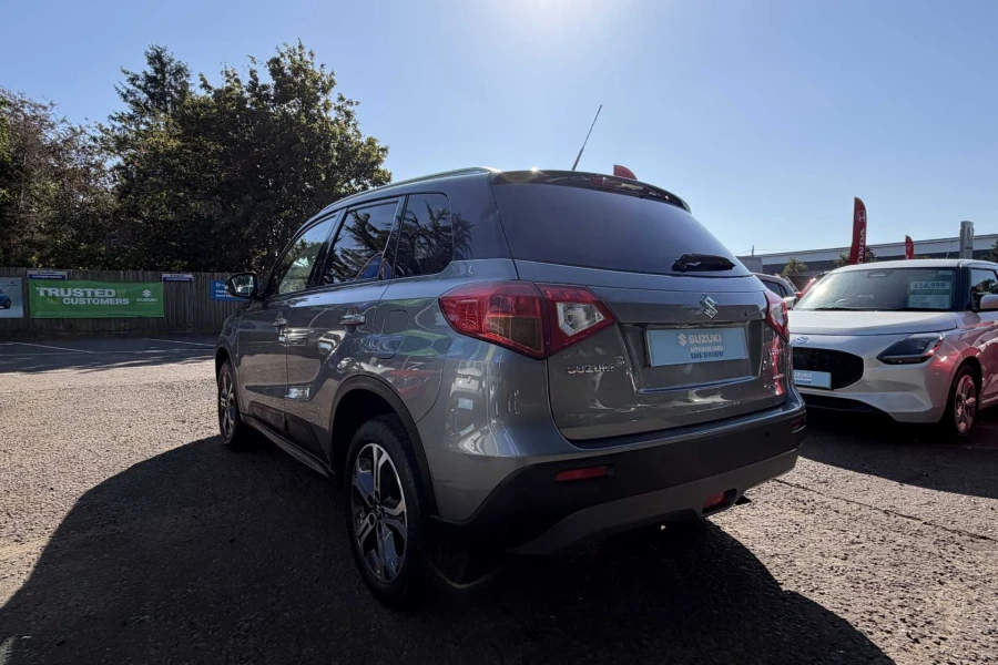 Vehicle Image - 2