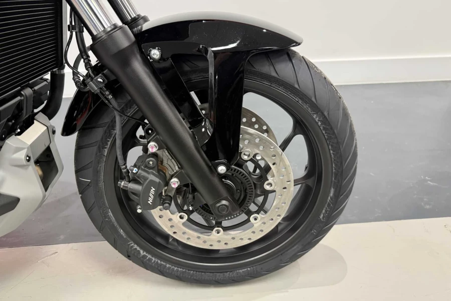 Vehicle Image - 3