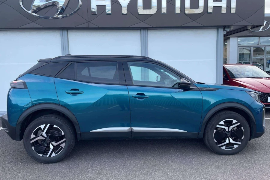 Vehicle Image - 1