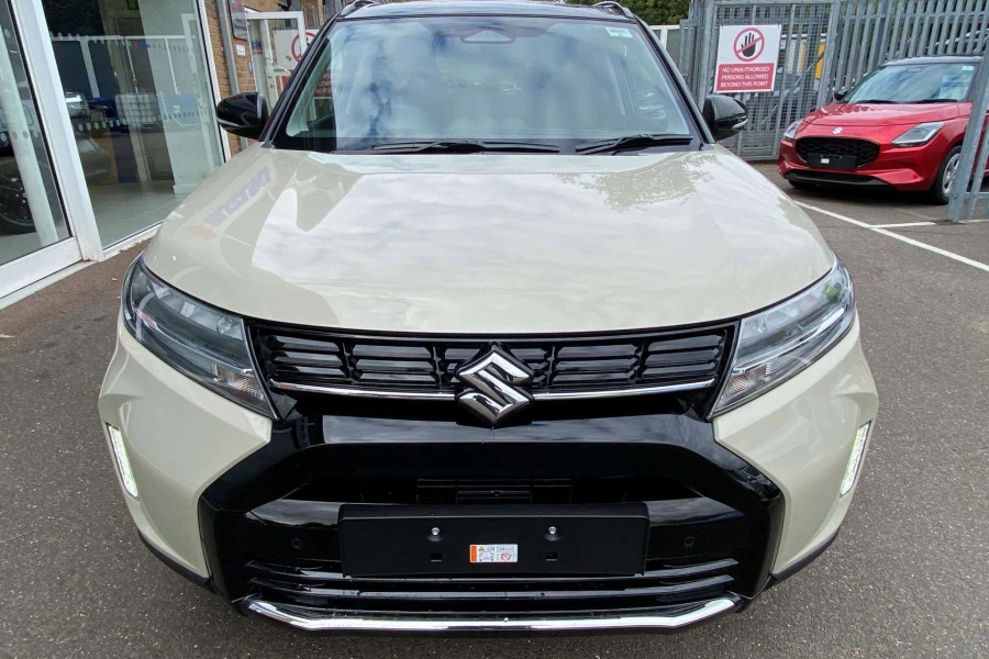 Vehicle Image - 3