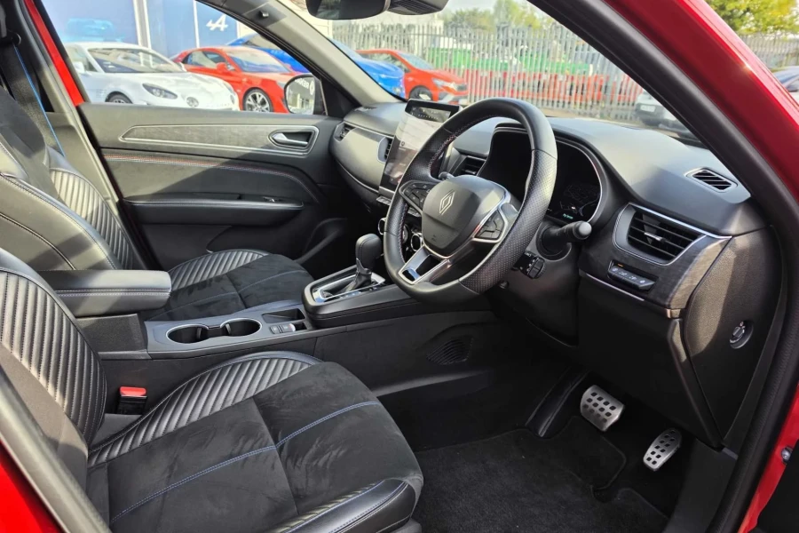 Vehicle Image - 3