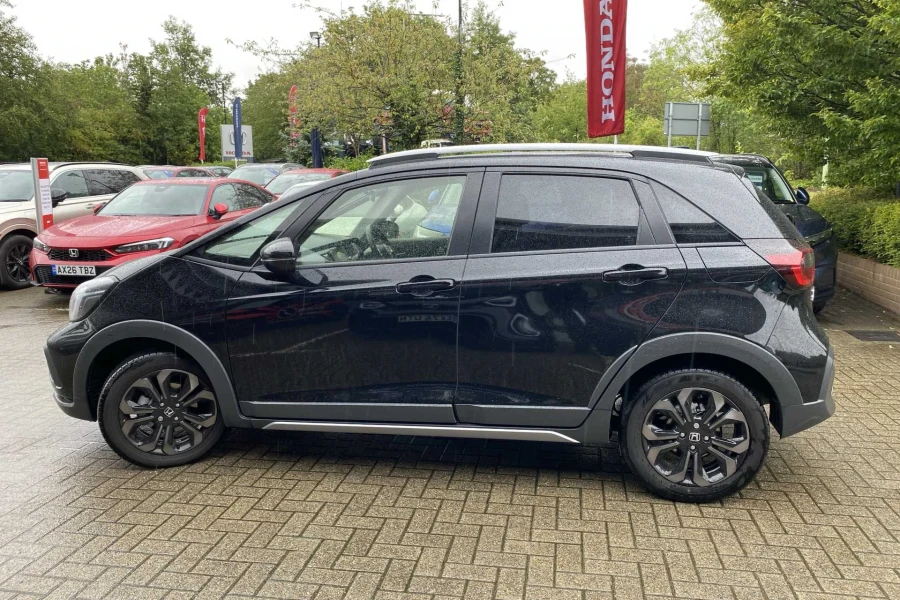 Vehicle Image - 3