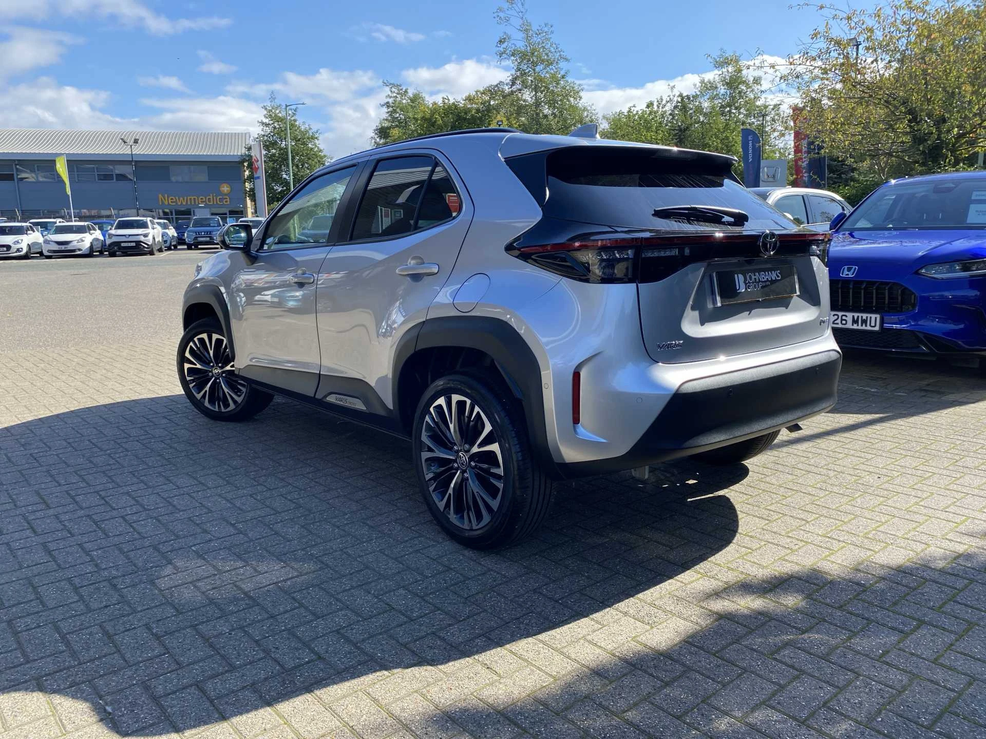 Vehicle image 5