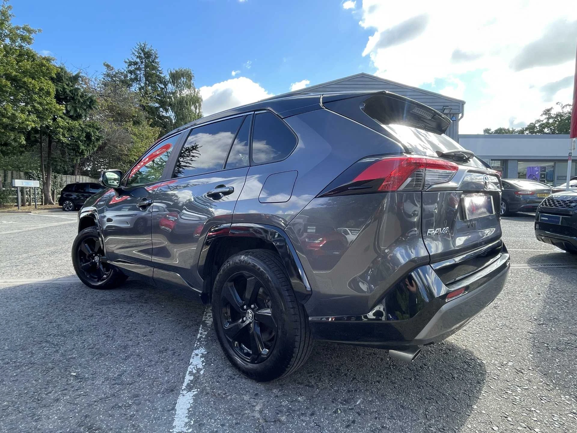 Vehicle image 3