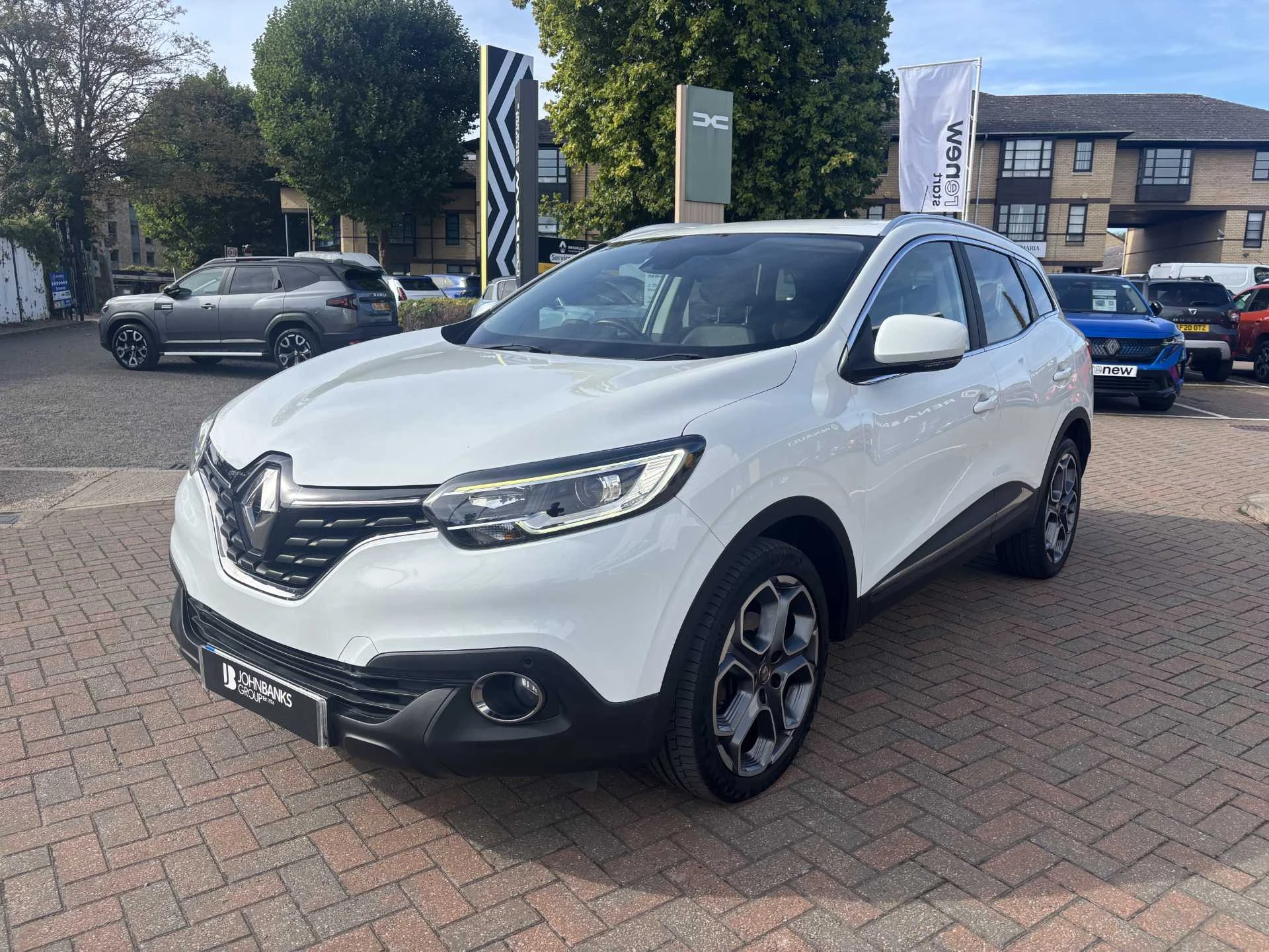 Vehicle image 7