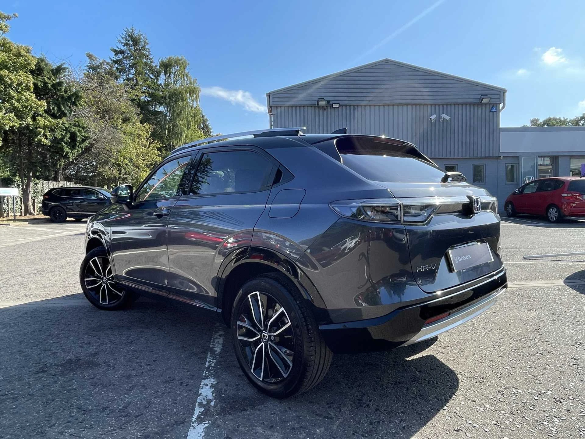 Vehicle image 3