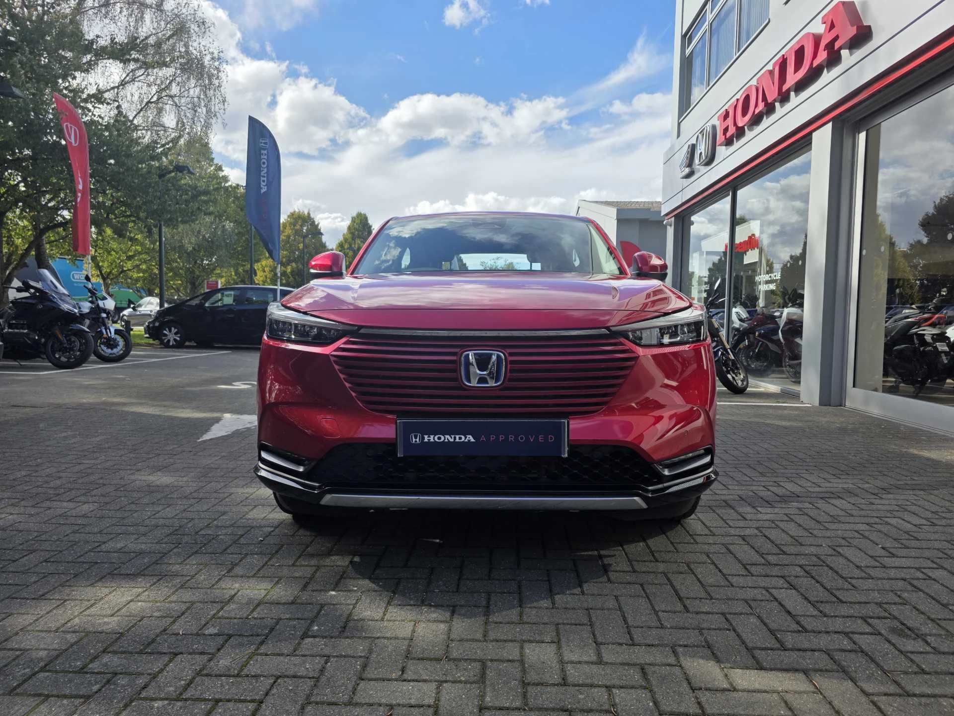 Vehicle image 6