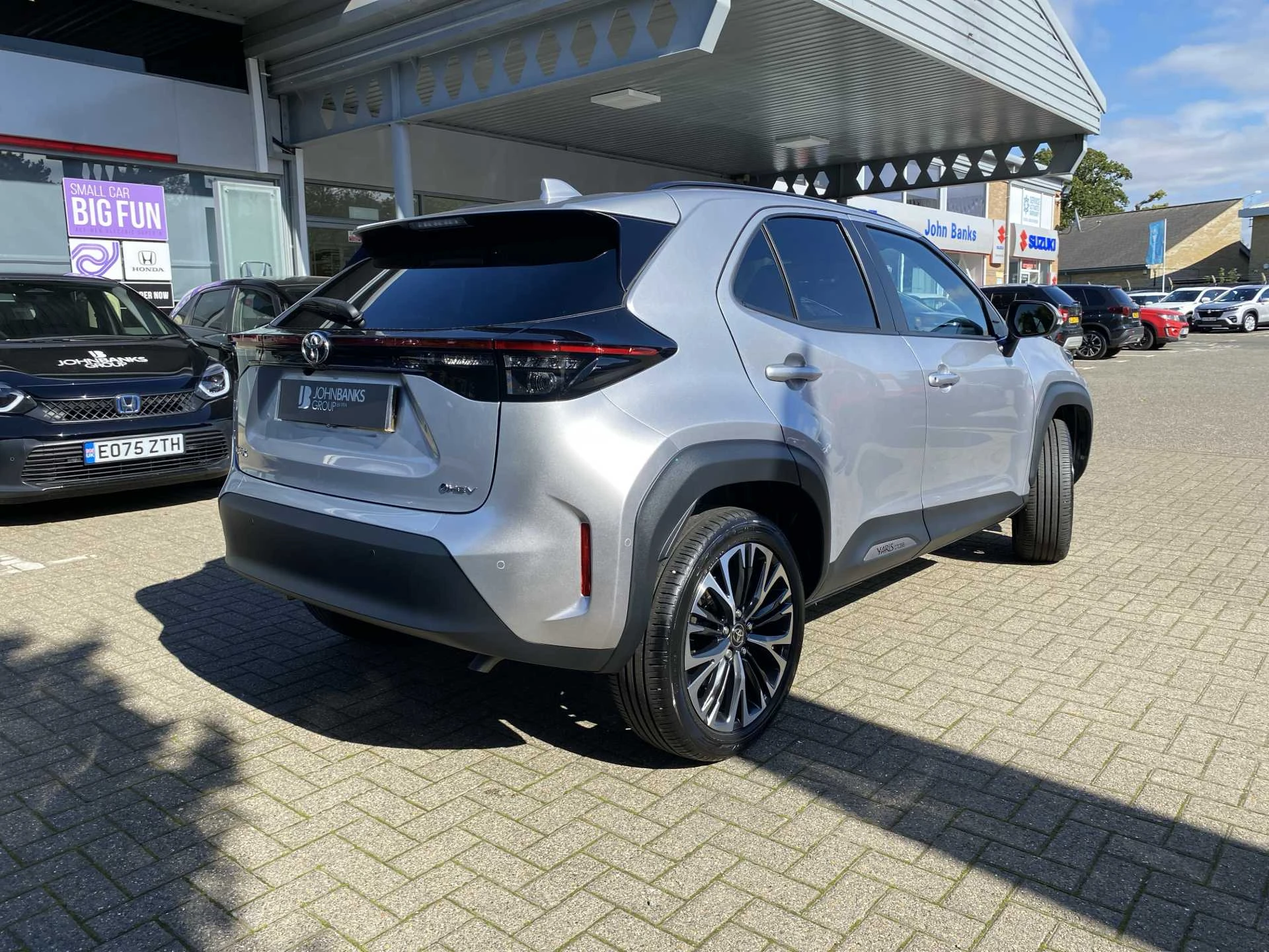 Vehicle image 7