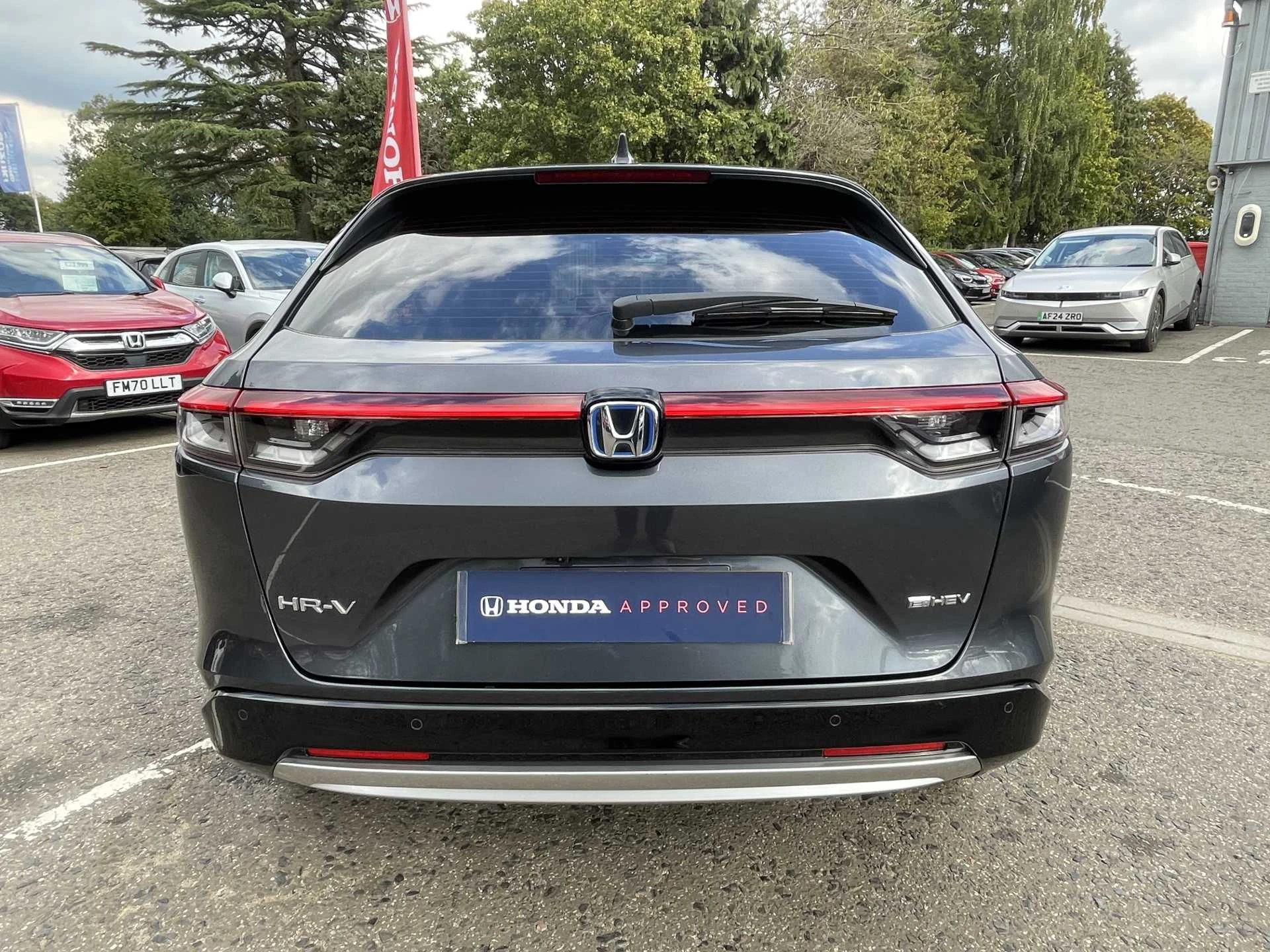 Vehicle image 7