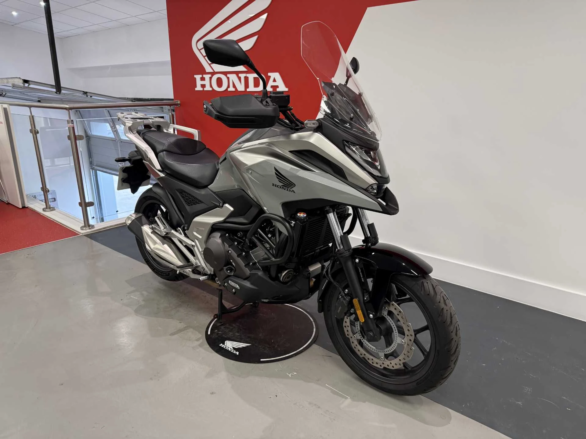 Vehicle image 2