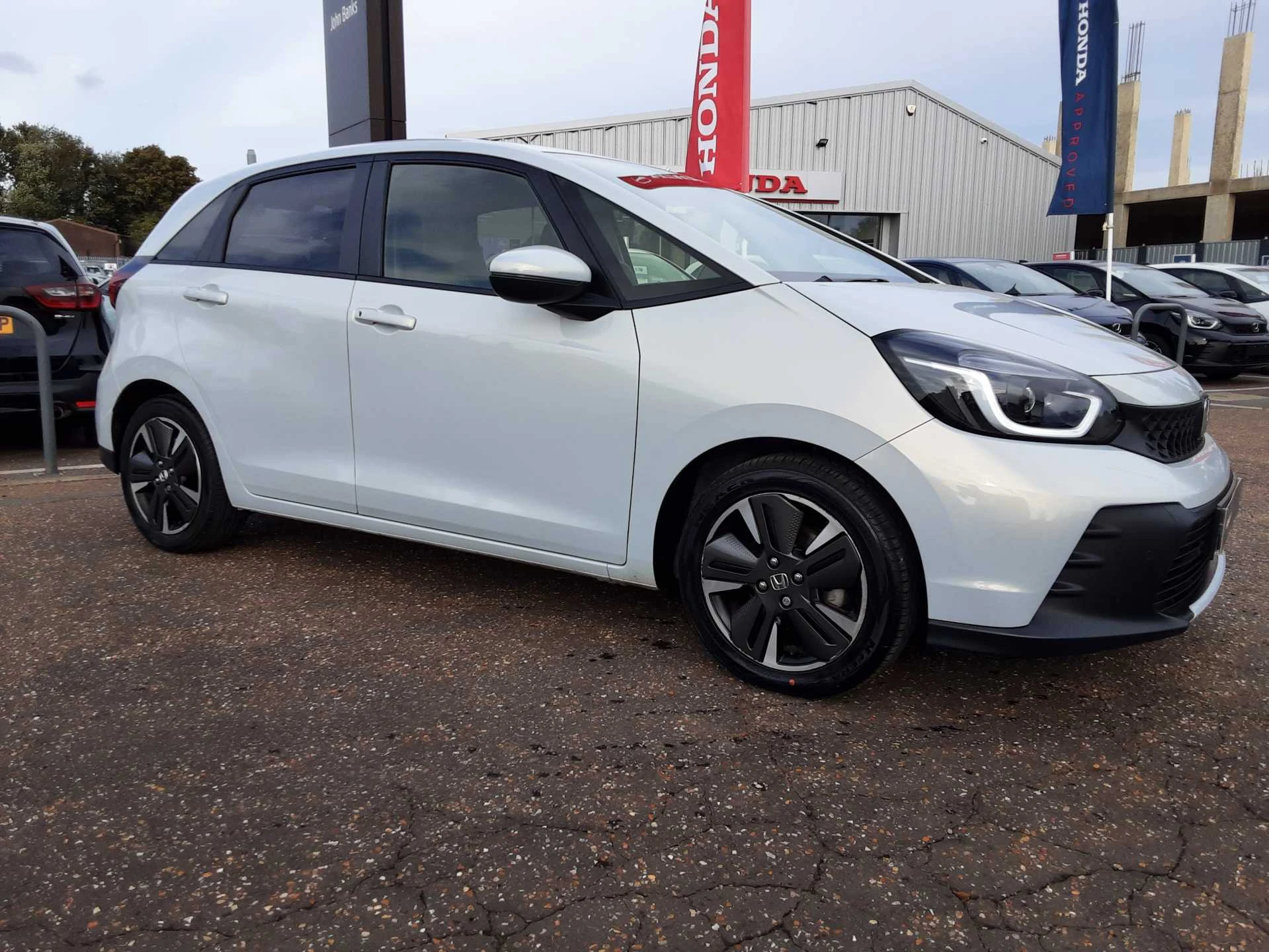 Vehicle image 3