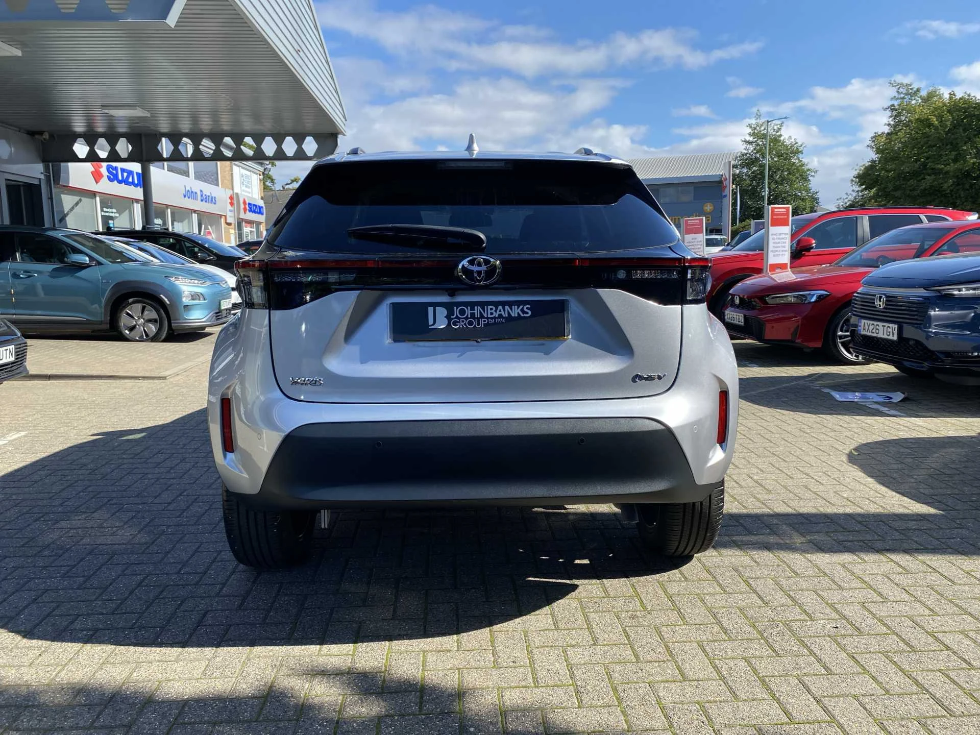 Vehicle image 6